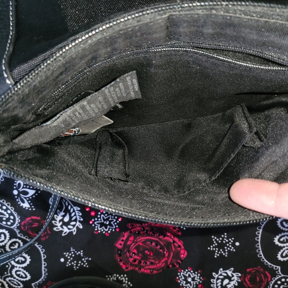 Harley-Davidson Black Crossbody Bag with Silver Chain - Picture 12 of 12